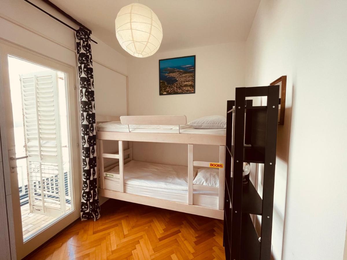 Central Single House With Parking-Top Location! Novalja Exterior foto